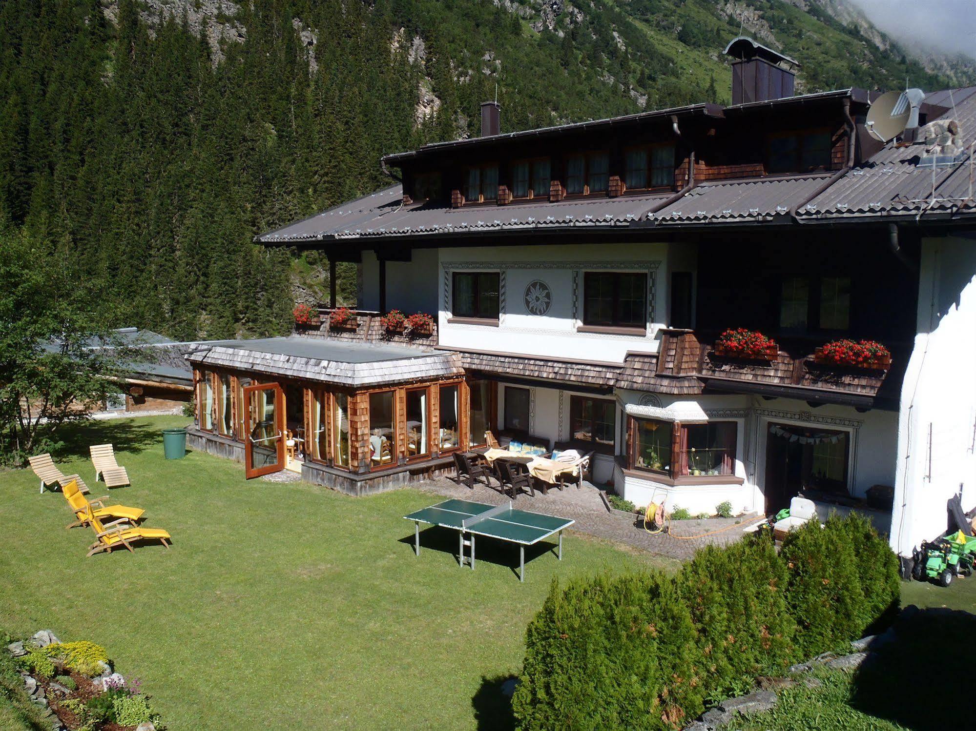 Landhaus Edelweiss Hotel Sankt Leonhard im Pitztal Exterior photo